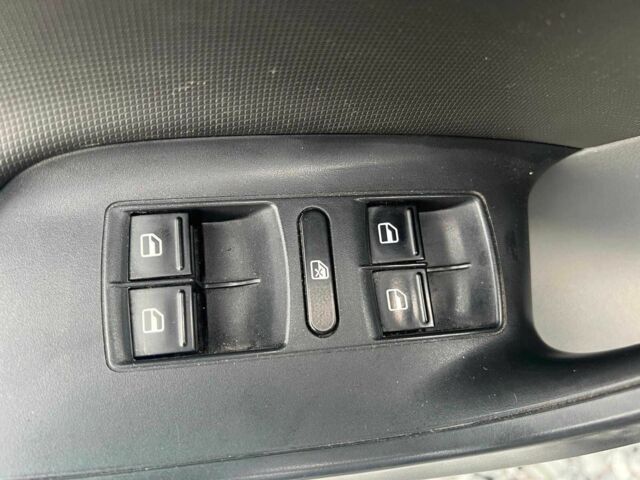 Сірий Сеат Ibiza, об'ємом двигуна 1.2 л та пробігом 289 тис. км за 4590 $, фото 14 на Automoto.ua