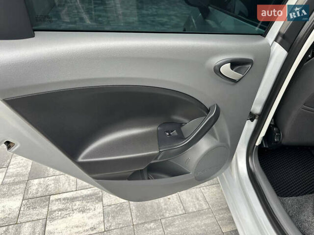 Сірий Сеат Ibiza, об'ємом двигуна 1.2 л та пробігом 227 тис. км за 5800 $, фото 29 на Automoto.ua