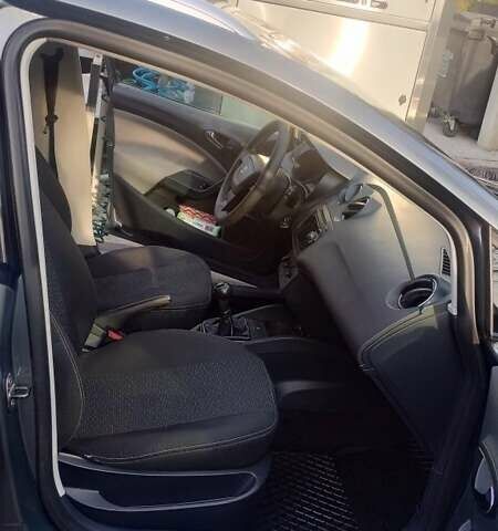 Сірий Сеат Ibiza, об'ємом двигуна 1.6 л та пробігом 279 тис. км за 5999 $, фото 10 на Automoto.ua