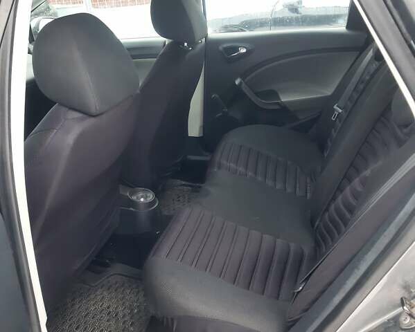 Серый Сеат Ибица, объемом двигателя 1.6 л и пробегом 246 тыс. км за 5799 $, фото 7 на Automoto.ua