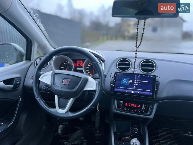 Серый Сеат Ибица, объемом двигателя 1.2 л и пробегом 251 тыс. км за 5300 $, фото 2 на Automoto.ua