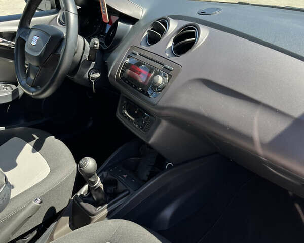 Сірий Сеат Ibiza, об'ємом двигуна 1.2 л та пробігом 240 тис. км за 5999 $, фото 34 на Automoto.ua