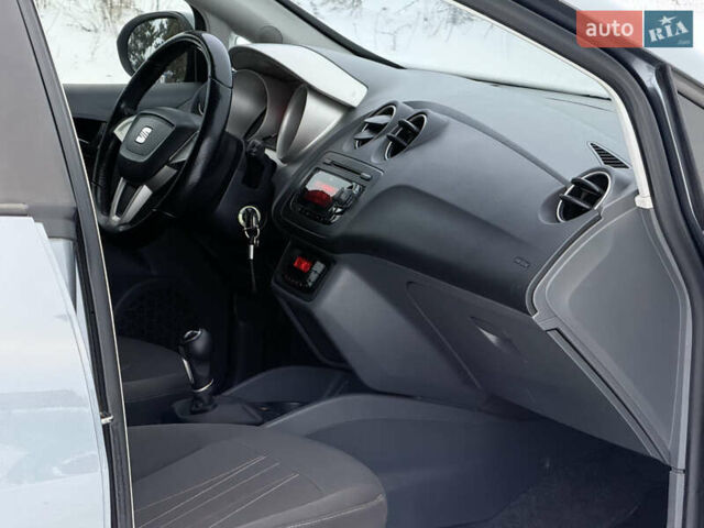 Сірий Сеат Ibiza, об'ємом двигуна 1.2 л та пробігом 280 тис. км за 4900 $, фото 15 на Automoto.ua