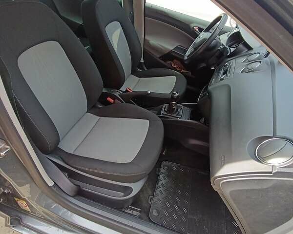 Серый Сеат Ибица, объемом двигателя 1.2 л и пробегом 180 тыс. км за 6599 $, фото 6 на Automoto.ua