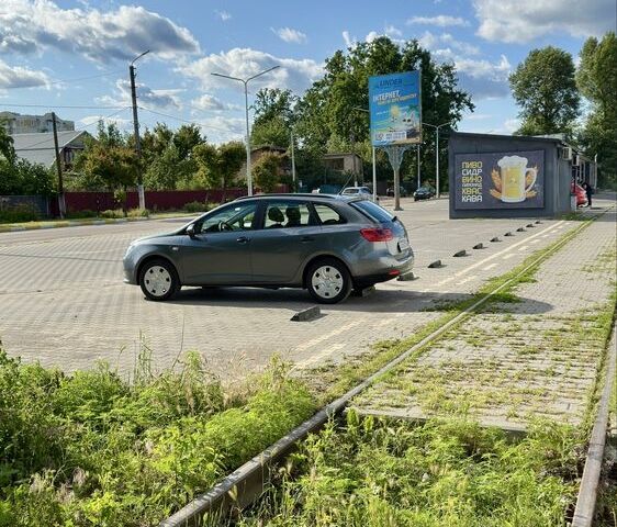 Сірий Сеат Ibiza, об'ємом двигуна 1.6 л та пробігом 102 тис. км за 10000 $, фото 4 на Automoto.ua