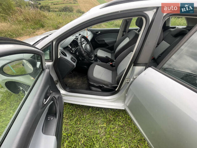 Сірий Сеат Ibiza, об'ємом двигуна 1.2 л та пробігом 250 тис. км за 6200 $, фото 12 на Automoto.ua