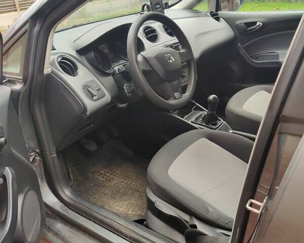 Серый Сеат Ибица, объемом двигателя 1.6 л и пробегом 147 тыс. км за 8150 $, фото 4 на Automoto.ua