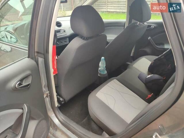 Серый Сеат Ибица, объемом двигателя 1.6 л и пробегом 147 тыс. км за 8150 $, фото 5 на Automoto.ua