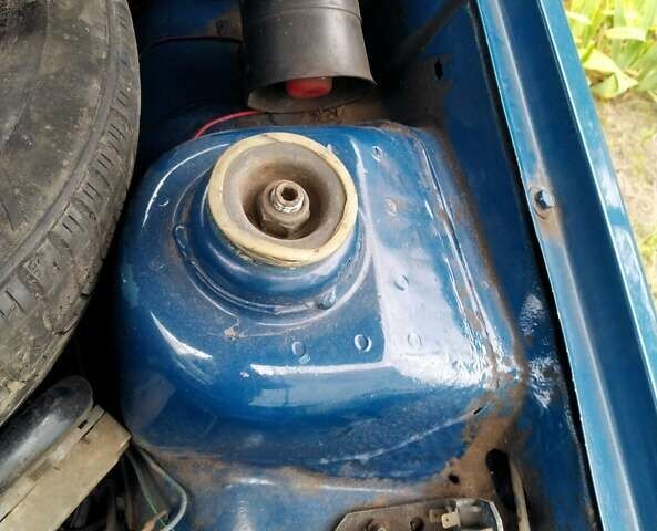 Синій Сеат Ibiza, об'ємом двигуна 1.2 л та пробігом 243 тис. км за 1250 $, фото 9 на Automoto.ua