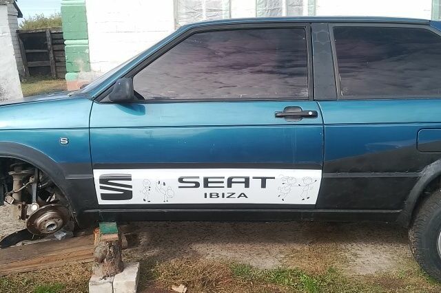 Синий Сеат Ибица, объемом двигателя 1 л и пробегом 312 тыс. км за 601 $, фото 4 на Automoto.ua