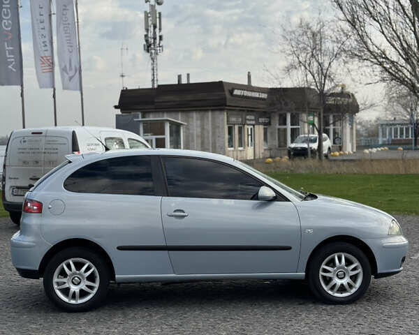 Синий Сеат Ибица, объемом двигателя 1.4 л и пробегом 180 тыс. км за 3999 $, фото 4 на Automoto.ua