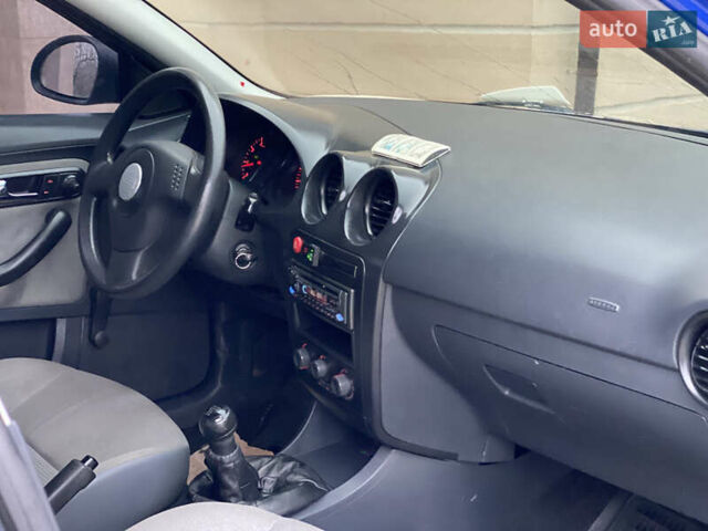 Синий Сеат Ибица, объемом двигателя 1.4 л и пробегом 189 тыс. км за 2999 $, фото 29 на Automoto.ua