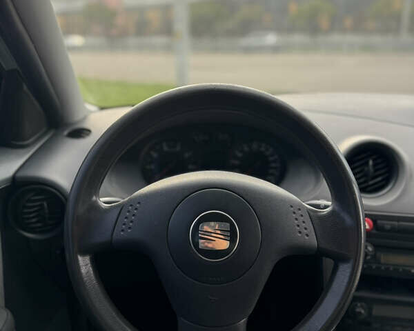 Синий Сеат Ибица, объемом двигателя 1.4 л и пробегом 180 тыс. км за 3700 $, фото 13 на Automoto.ua