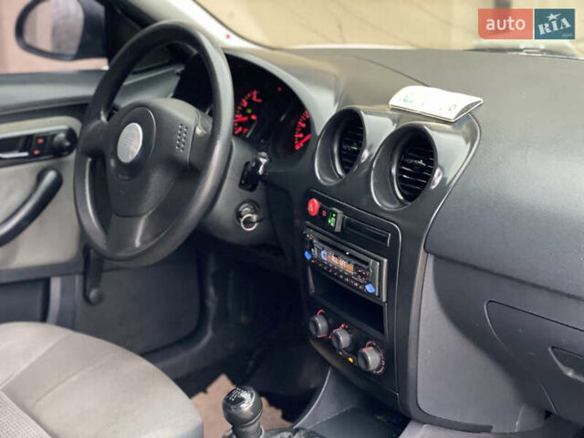 Синий Сеат Ибица, объемом двигателя 1.4 л и пробегом 189 тыс. км за 2999 $, фото 30 на Automoto.ua