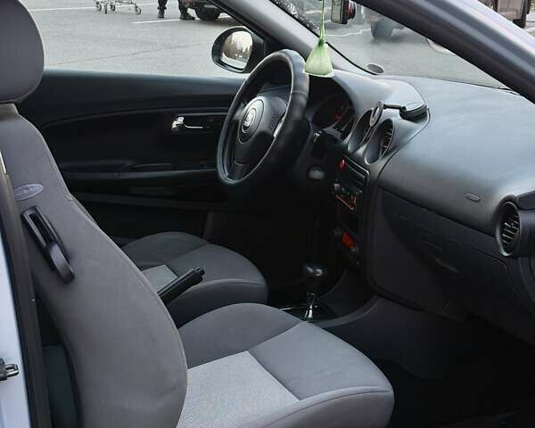 Сеат Ibiza 2004 у Києві на Automoto.ua Синій Сеат Ibiza, об'ємом двигуна 1.4 л та пробігом 187 тис. км за 4500 $, фото 23 на Automoto.ua