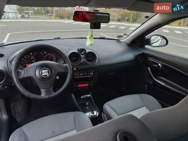 Сеат Ibiza 2004 у Києві на Automoto.ua Синій Сеат Ibiza, об'ємом двигуна 1.4 л та пробігом 187 тис. км за 4500 $, фото 25 на Automoto.ua