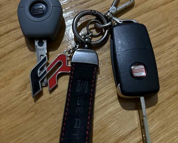 Сеат Ibiza 2004 у Києві на Automoto.ua Синій Сеат Ibiza, об'ємом двигуна 1.4 л та пробігом 187 тис. км за 4500 $, фото 34 на Automoto.ua