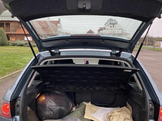 Синий Сеат Ибица, объемом двигателя 1.4 л и пробегом 235 тыс. км за 4350 $, фото 4 на Automoto.ua