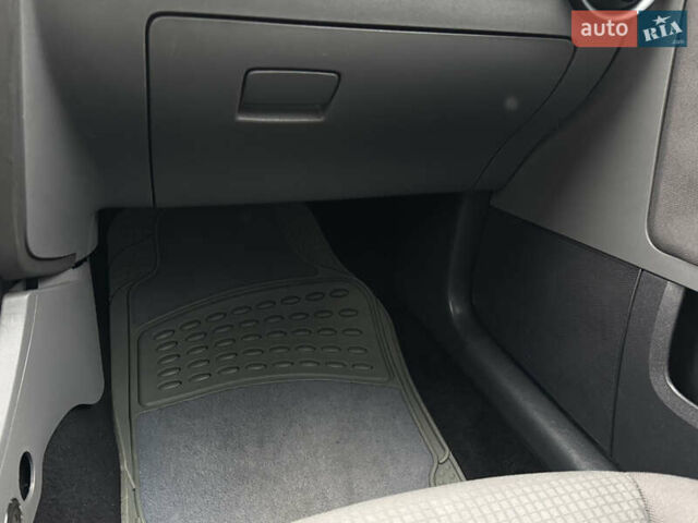 Синий Сеат Ибица, объемом двигателя 1.39 л и пробегом 281 тыс. км за 2700 $, фото 16 на Automoto.ua