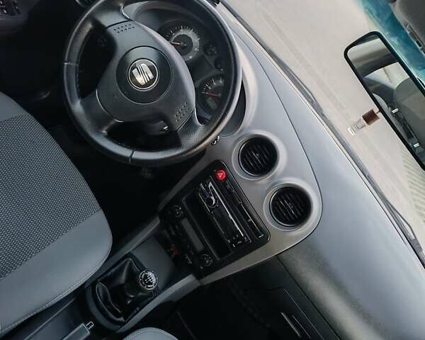 Синій Сеат Ibiza, об'ємом двигуна 1.39 л та пробігом 168 тис. км за 4250 $, фото 15 на Automoto.ua
