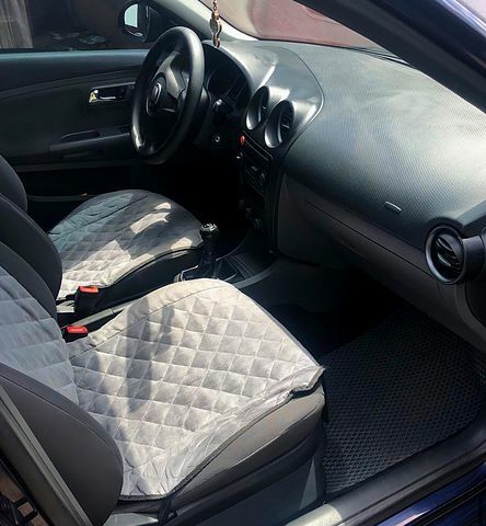 Сеат Ибица 2006 в Шепетовке на Automoto.ua Синий Сеат Ибица, объемом двигателя 1.4 л и пробегом 144 тыс. км за 3300 $, фото 6 на Automoto.ua