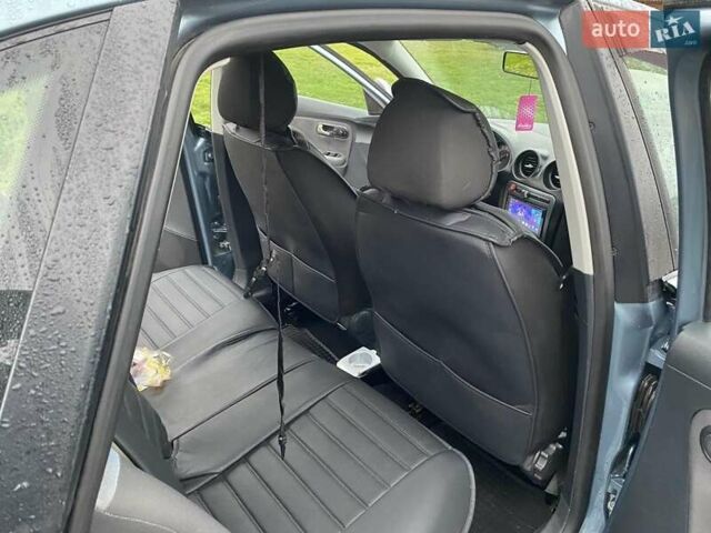 Синий Сеат Ибица, объемом двигателя 1.4 л и пробегом 235 тыс. км за 4350 $, фото 11 на Automoto.ua