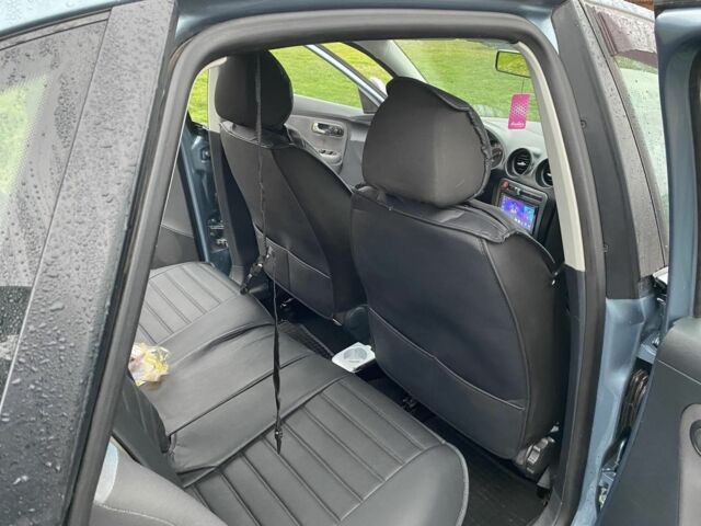 Синий Сеат Ибица, объемом двигателя 1.4 л и пробегом 235 тыс. км за 4350 $, фото 12 на Automoto.ua