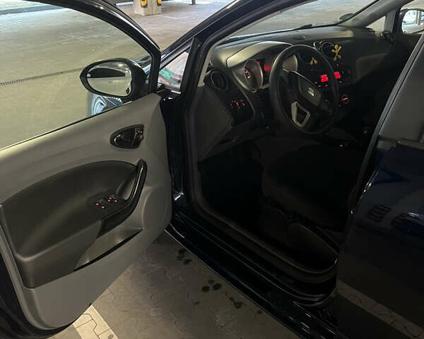 Синій Сеат Ibiza, об'ємом двигуна 1.39 л та пробігом 169 тис. км за 6000 $, фото 12 на Automoto.ua