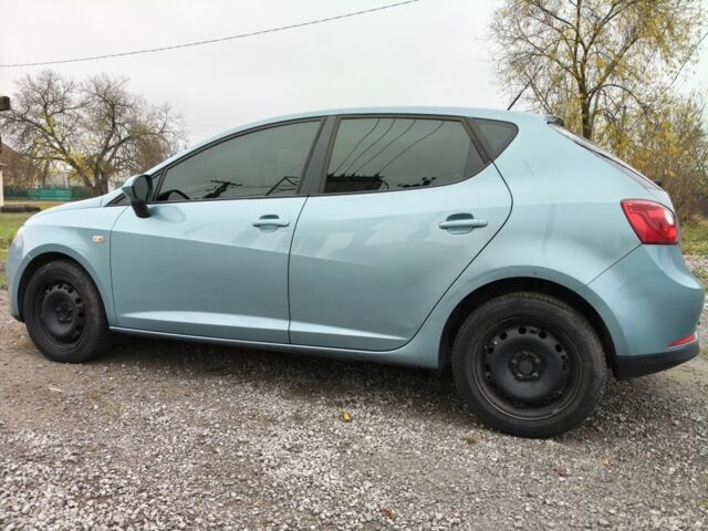 Синий Сеат Ибица, объемом двигателя 1.4 л и пробегом 214 тыс. км за 8500 $, фото 4 на Automoto.ua