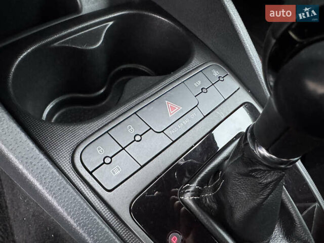 Синий Сеат Ибица, объемом двигателя 1.4 л и пробегом 211 тыс. км за 7850 $, фото 34 на Automoto.ua