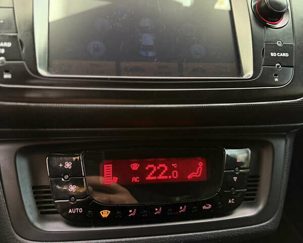 Синий Сеат Ибица, объемом двигателя 1.39 л и пробегом 133 тыс. км за 9500 $, фото 24 на Automoto.ua