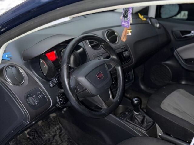 Синій Сеат Ibiza, об'ємом двигуна 1.2 л та пробігом 252 тис. км за 5200 $, фото 4 на Automoto.ua
