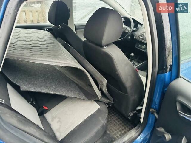 Синій Сеат Ibiza, об'ємом двигуна 1.2 л та пробігом 280 тис. км за 2200 $, фото 9 на Automoto.ua