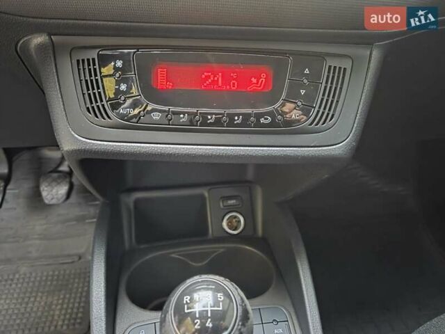 Синій Сеат Ibiza, об'ємом двигуна 1.2 л та пробігом 219 тис. км за 6100 $, фото 27 на Automoto.ua