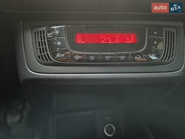 Синій Сеат Ibiza, об'ємом двигуна 1.2 л та пробігом 219 тис. км за 6100 $, фото 22 на Automoto.ua
