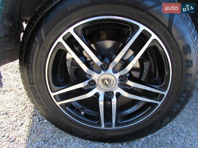 Зеленый Сеат Ибица, объемом двигателя 1.27 л и пробегом 233 тыс. км за 2400 $, фото 5 на Automoto.ua