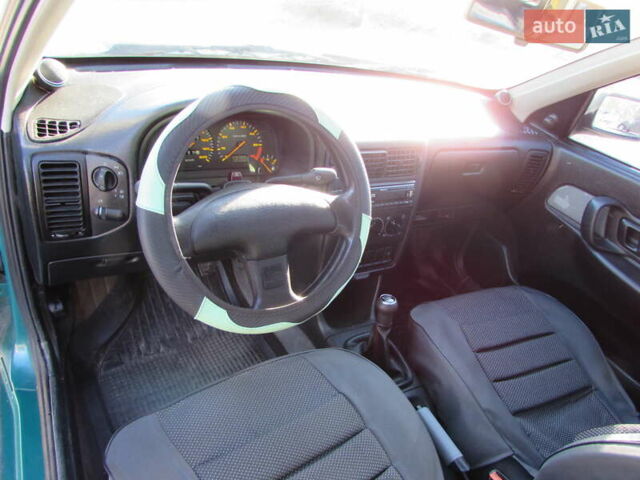 Зеленый Сеат Ибица, объемом двигателя 1.27 л и пробегом 233 тыс. км за 2400 $, фото 7 на Automoto.ua