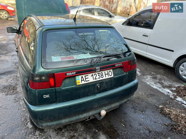 Зеленый Сеат Ибица, объемом двигателя 1.4 л и пробегом 209 тыс. км за 2500 $, фото 1 на Automoto.ua