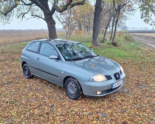 Зеленый Сеат Ибица, объемом двигателя 1.2 л и пробегом 131 тыс. км за 4000 $, фото 3 на Automoto.ua