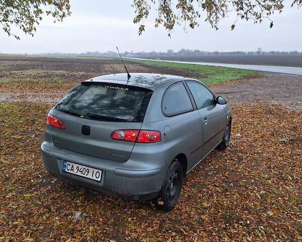 Зеленый Сеат Ибица, объемом двигателя 1.2 л и пробегом 131 тыс. км за 4000 $, фото 5 на Automoto.ua