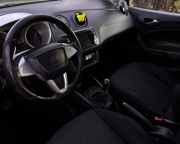 Зелений Сеат Ibiza, об'ємом двигуна 1.4 л та пробігом 247 тис. км за 4800 $, фото 10 на Automoto.ua