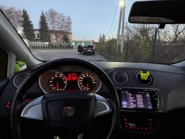 Зеленый Сеат Ибица, объемом двигателя 1.4 л и пробегом 247 тыс. км за 4800 $, фото 5 на Automoto.ua
