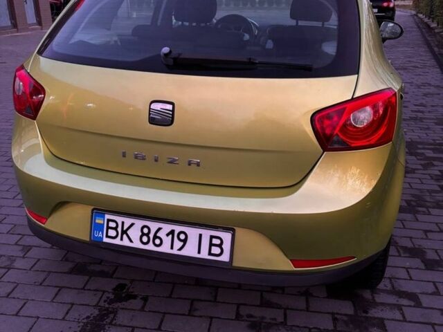 Зеленый Сеат Ибица, объемом двигателя 1.4 л и пробегом 247 тыс. км за 4800 $, фото 2 на Automoto.ua