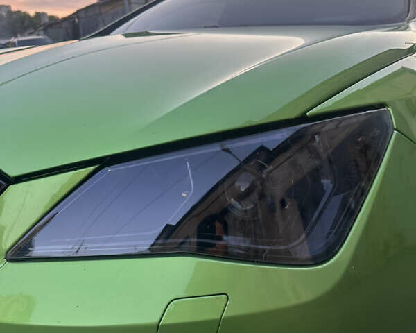 Зелений Сеат Ibiza, об'ємом двигуна 1.2 л та пробігом 137 тис. км за 9450 $, фото 5 на Automoto.ua