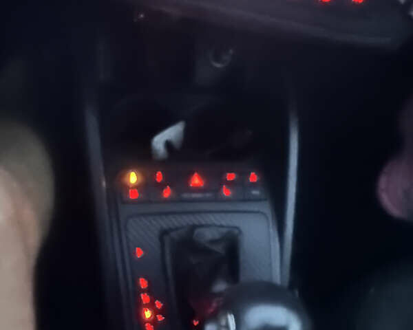 Зелений Сеат Ibiza, об'ємом двигуна 1.2 л та пробігом 137 тис. км за 9450 $, фото 23 на Automoto.ua