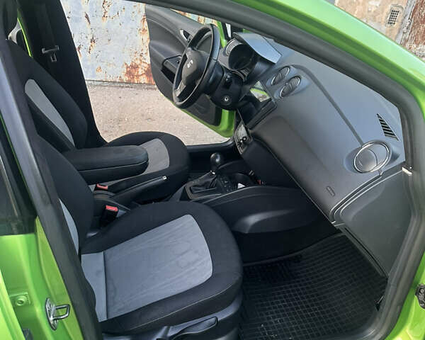 Зелений Сеат Ibiza, об'ємом двигуна 1.2 л та пробігом 137 тис. км за 9450 $, фото 10 на Automoto.ua