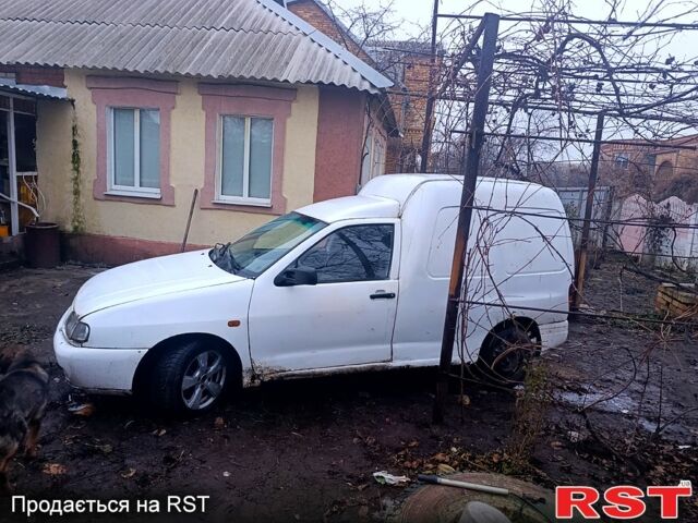 Білий Сеат Inca, об'ємом двигуна 1.4 л та пробігом 0 тис. км за 850 $, фото 3 на Automoto.ua