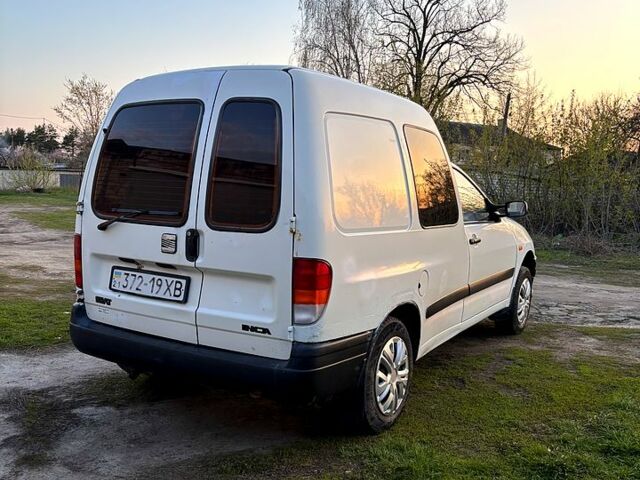 Белый Сеат Инка, объемом двигателя 1.4 л и пробегом 450 тыс. км за 900 $, фото 3 на Automoto.ua