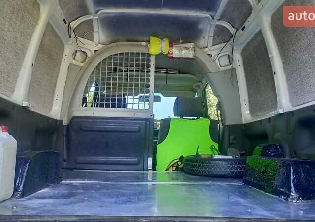 Білий Сеат Inca, об'ємом двигуна 1.4 л та пробігом 250 тис. км за 2500 $, фото 9 на Automoto.ua