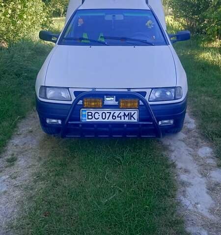 Білий Сеат Inca, об'ємом двигуна 1.4 л та пробігом 250 тис. км за 2500 $, фото 13 на Automoto.ua